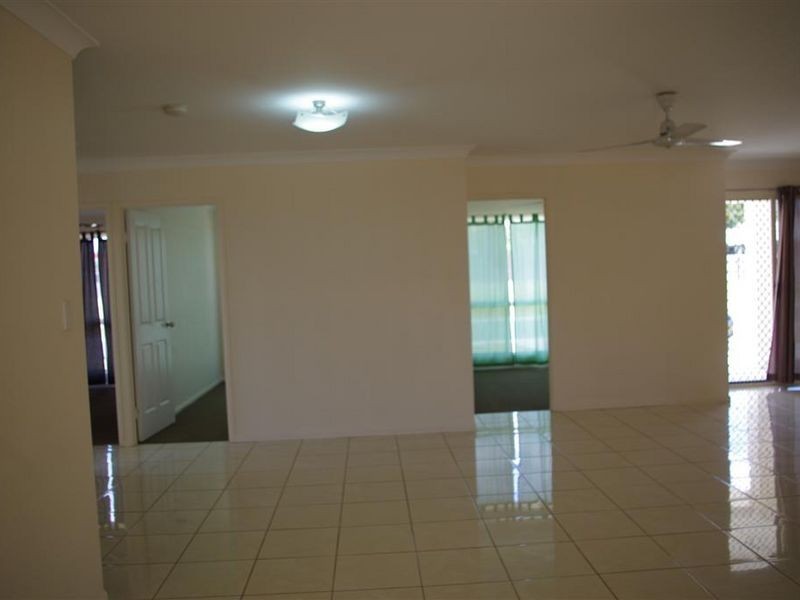 11 Hillview Place, Bowen QLD 4805