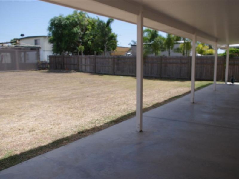 11 Hillview Place, Bowen QLD 4805