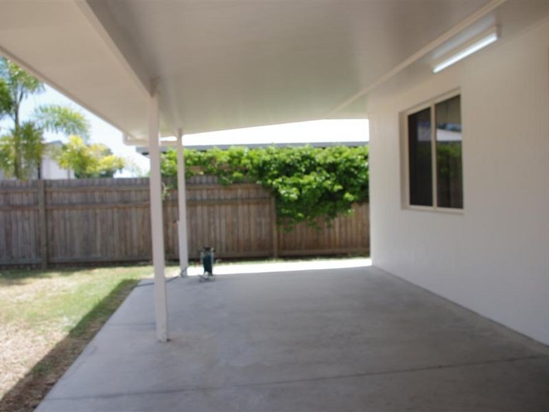 11 Hillview Place, Bowen QLD 4805