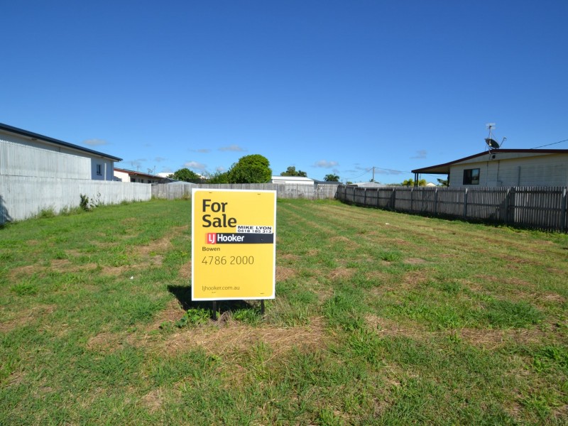 33 Emmerson Drive, Bowen QLD 4805