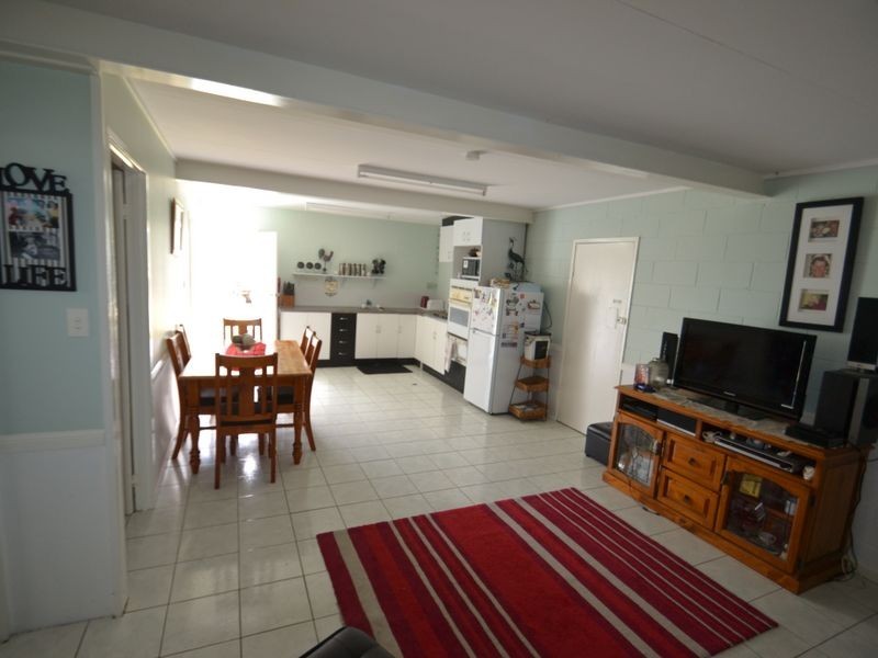 3 Hay Street, Bowen QLD 4805