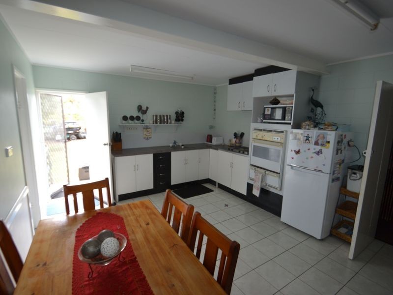 3 Hay Street, Bowen QLD 4805