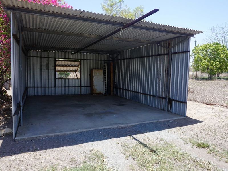 13 Belmore Street, Collinsville QLD 4804