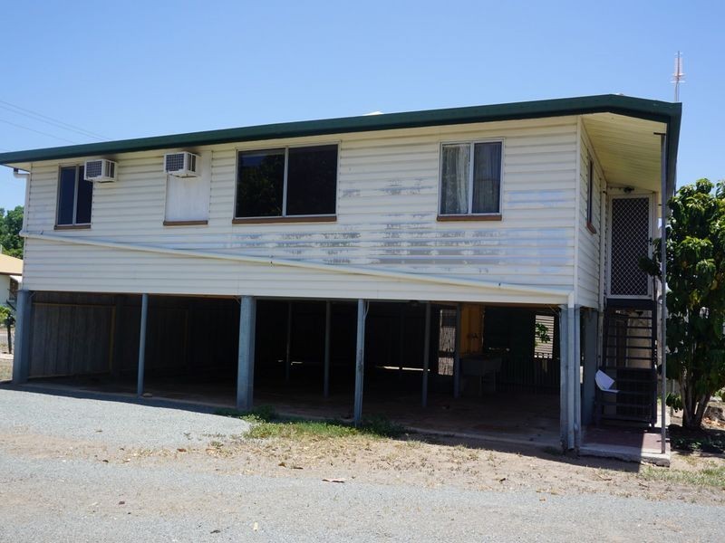 13 Belmore Street, Collinsville QLD 4804