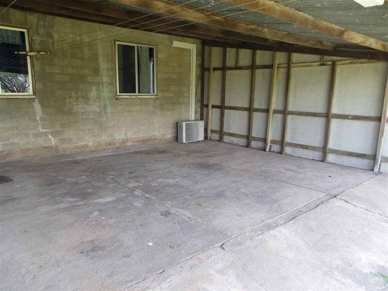 1 Belgravia Road, Bowen QLD 4805