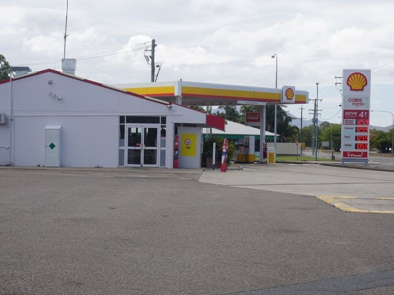 19081 Bruce Highway, Bowen QLD 4805