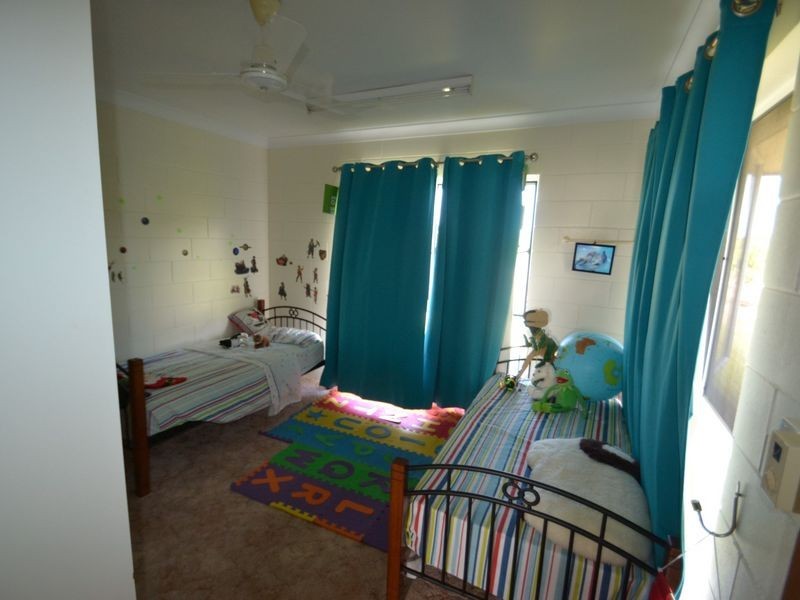 12 Inverdon Road, Bowen QLD 4805
