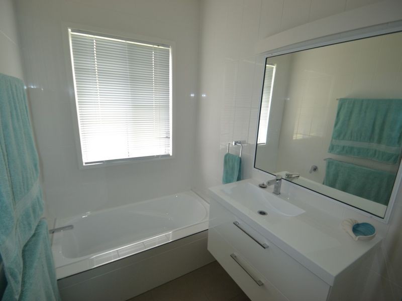 75 The Esplanade, Bowen QLD 4805