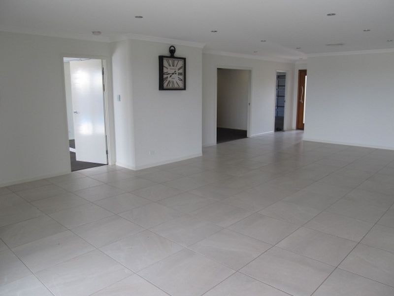 1 Siesta Court, Bowen QLD 4805
