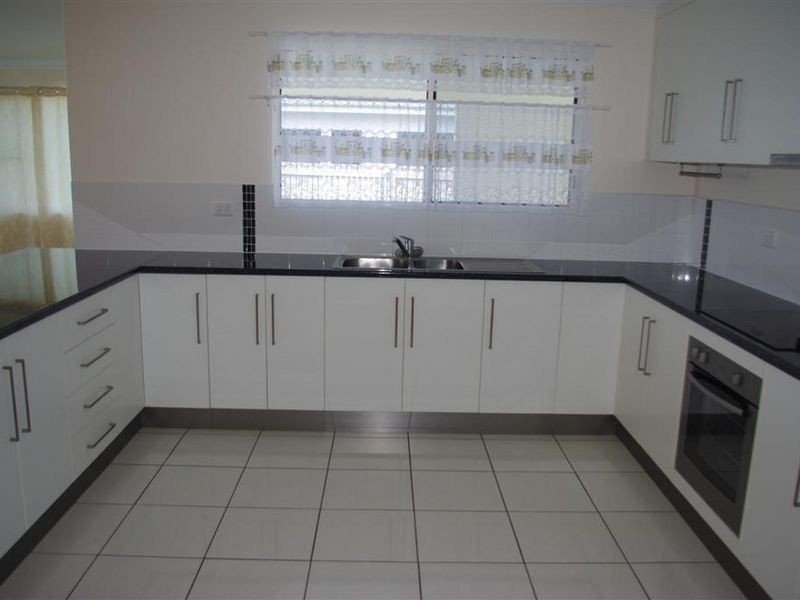 5 Lime Tree Court, Bowen QLD 4805