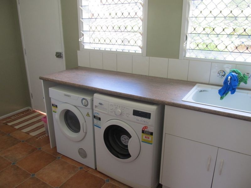 17 Field Street, Bowen QLD 4805