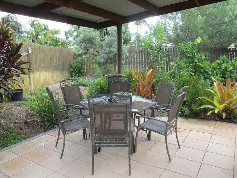 17 Field Street, Bowen QLD 4805
