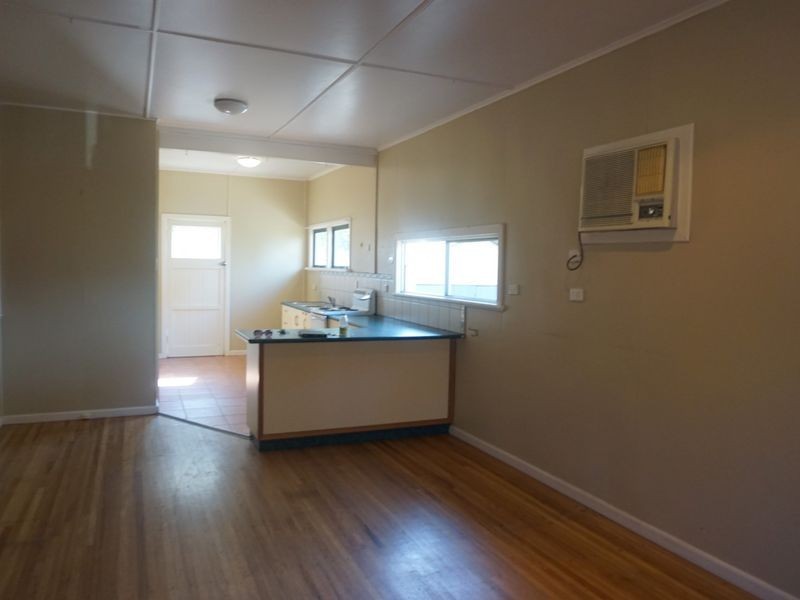 27 Golf Links Road, Bowen QLD 4805