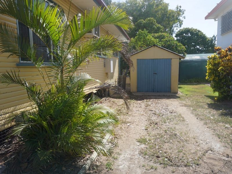 27 Golf Links Road, Bowen QLD 4805