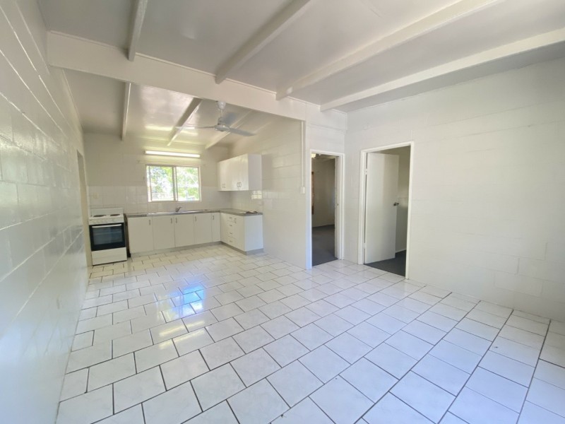 Unit 2/29 Brighton Road, Bowen QLD 4805