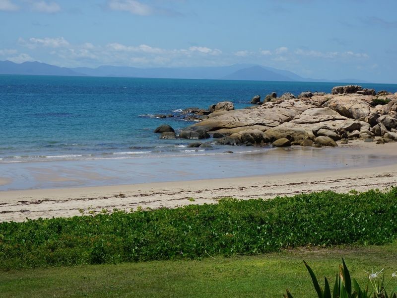 6 Pandanus Street, Bowen QLD 4805