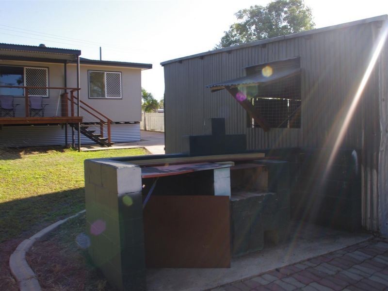 110 Gregory Street, Bowen QLD 4805