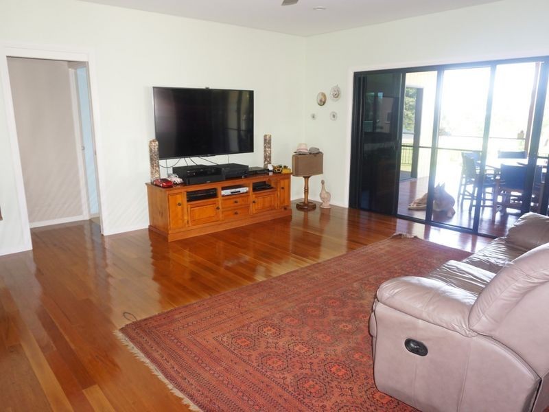 42 Whyte Ave, Bowen QLD 4805