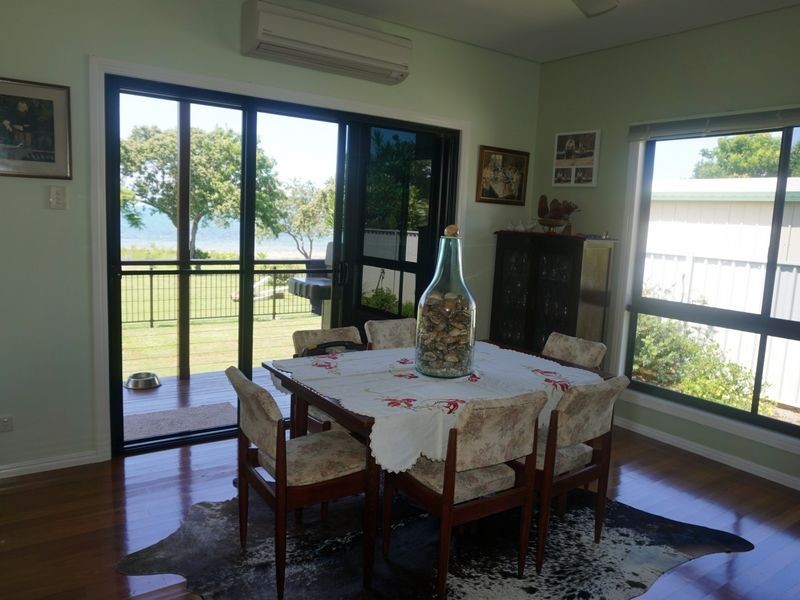 42 Whyte Ave, Bowen QLD 4805