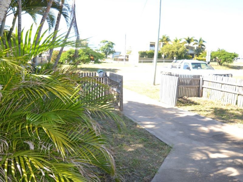 26 Poole Street, Bowen QLD 4805