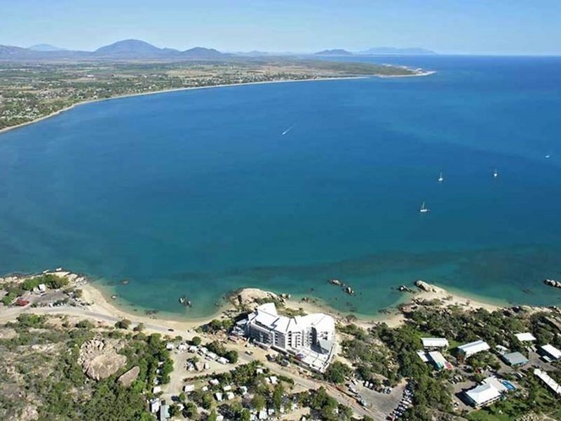 Apartment 35/2b Horseshoe Bay Road, Bowen QLD 4805