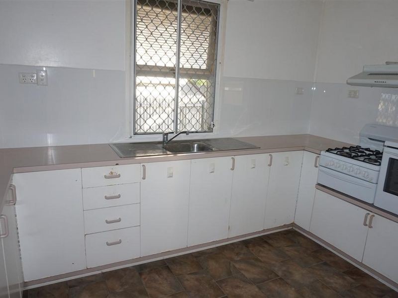 73 Tracey Street, Bowen QLD 4805