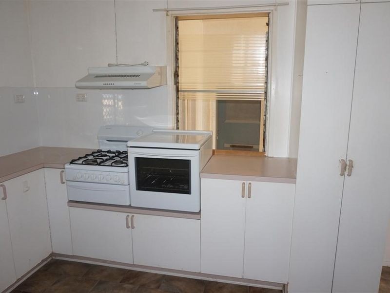 73 Tracey Street, Bowen QLD 4805