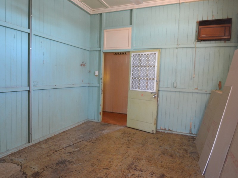 43 Herbert Street, Bowen QLD 4805