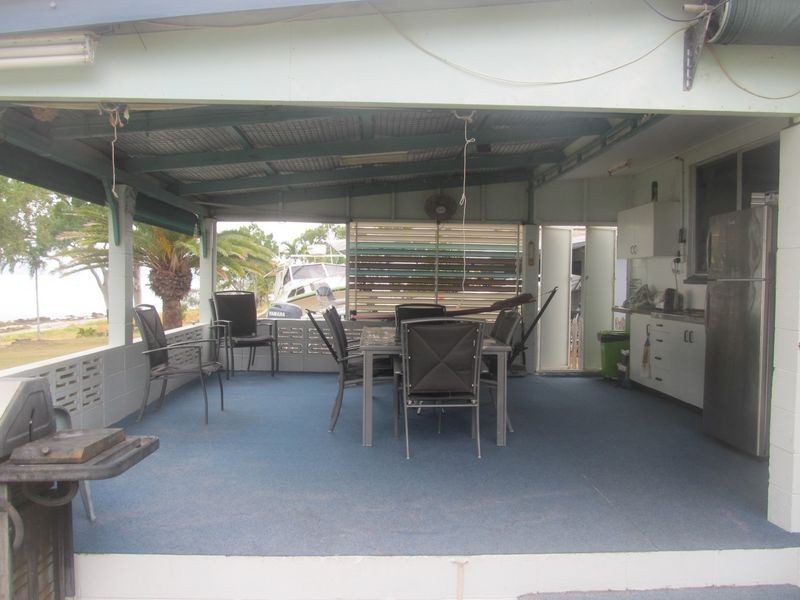 68 Whyte Ave, Bowen QLD 4805