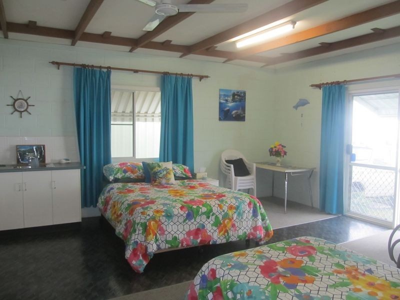 68 Whyte Ave, Bowen QLD 4805