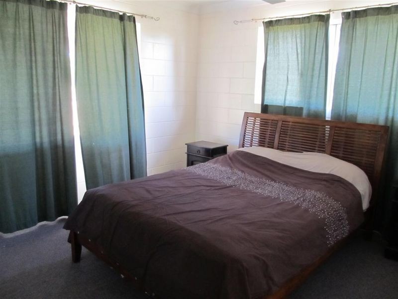 28 Crofton Street, Bowen QLD 4805