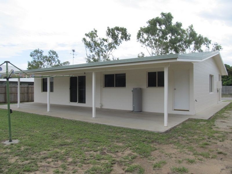 28 Crofton Street, Bowen QLD 4805
