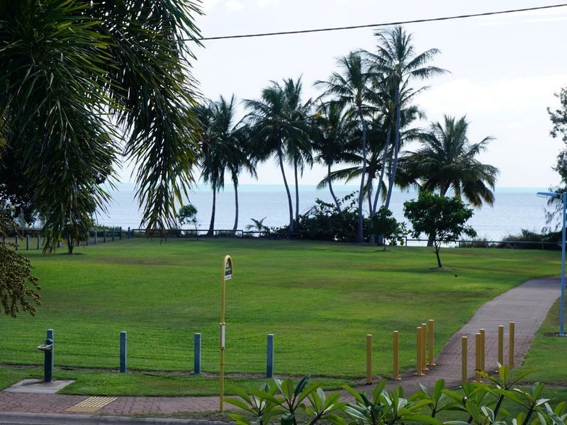 55 Horseshoe Bay Road, Bowen QLD 4805