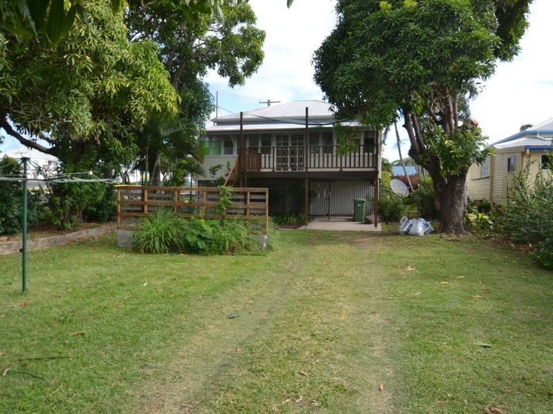82 Herbert Street, Bowen QLD 4805