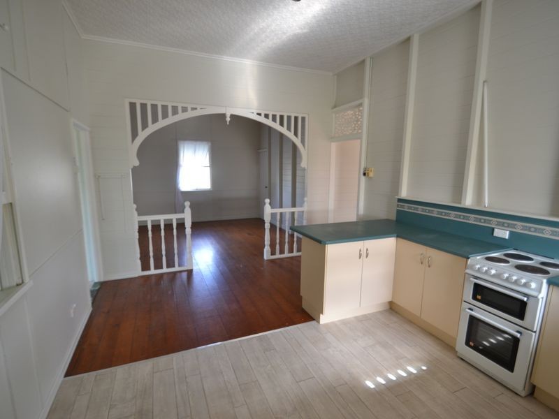 82 Herbert Street, Bowen QLD 4805