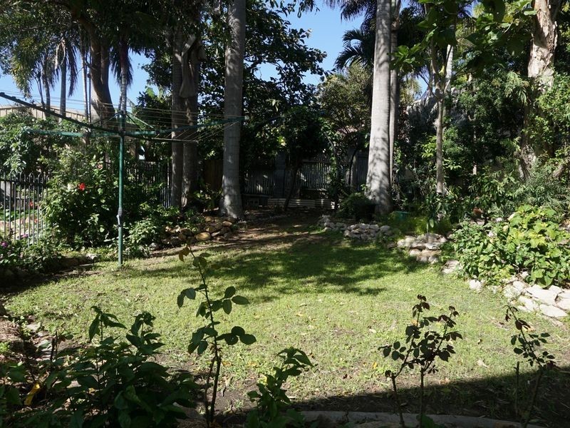 17 Banksia Street, Bowen QLD 4805