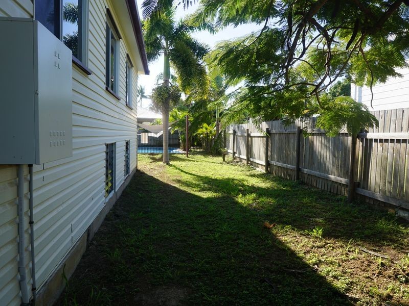 106 A Williams St, Bowen QLD 4805