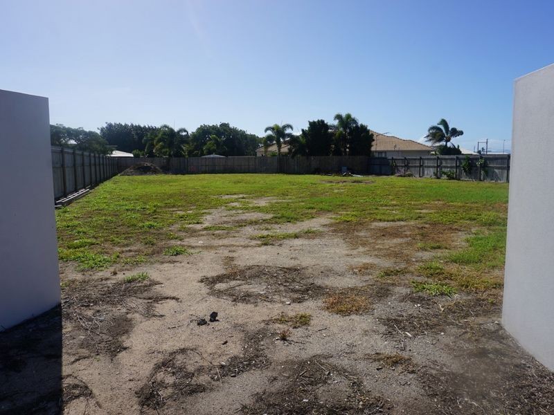 16 Ada Place, Bowen QLD 4805