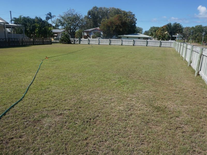 25 Field Street, Bowen QLD 4805