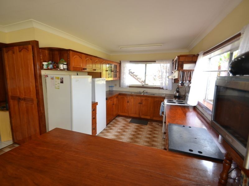 54 Avoca Road, Bowen QLD 4805