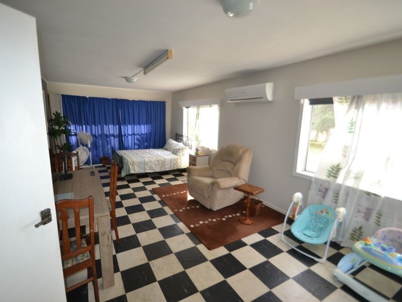 54 Avoca Road, Bowen QLD 4805