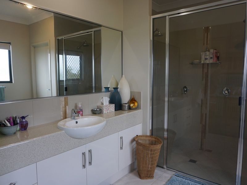19 Harbour View Terrace, Bowen QLD 4805