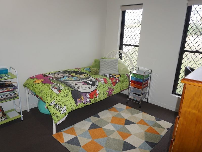 19 Harbour View Terrace, Bowen QLD 4805