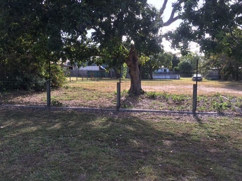 16 Sinclair Street, Bowen QLD 4805