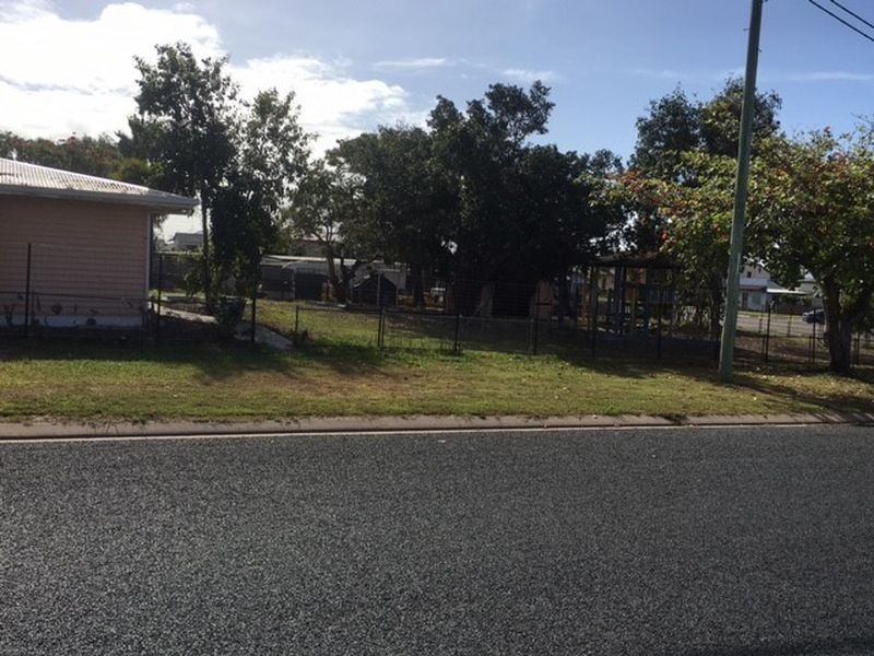 14 Sinclair Street, Bowen QLD 4805