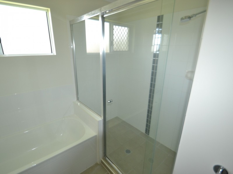 9 Sapphire Crescent, Bowen QLD 4805