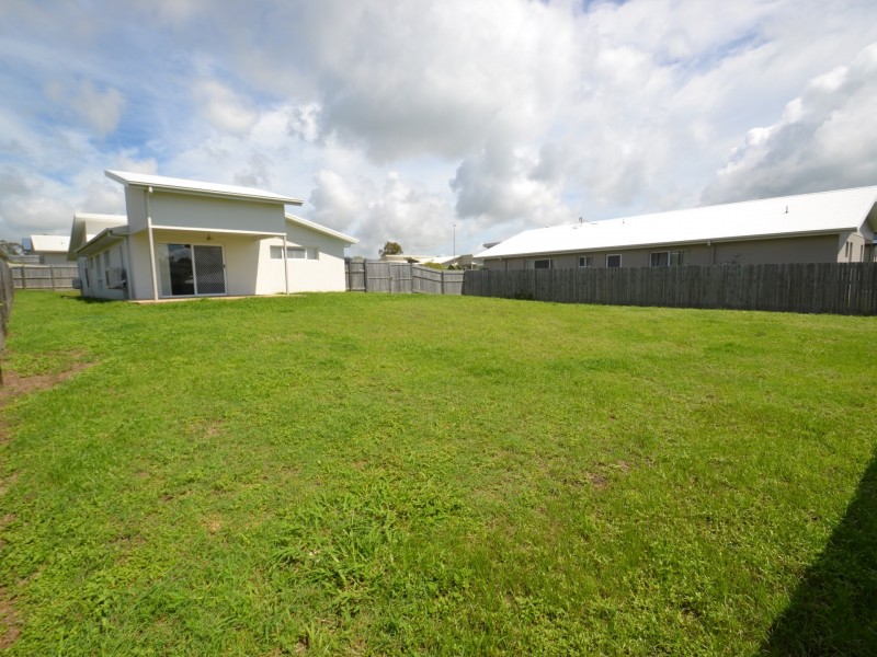 9 Sapphire Crescent, Bowen QLD 4805