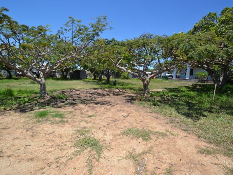 105 Herbert Street, Bowen QLD 4805
