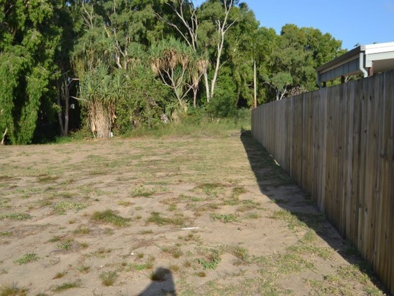 38 Crofton Street, Bowen QLD 4805