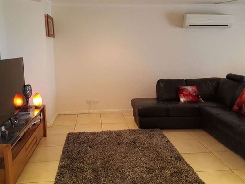 2/18 Hillview Place, Bowen QLD 4805